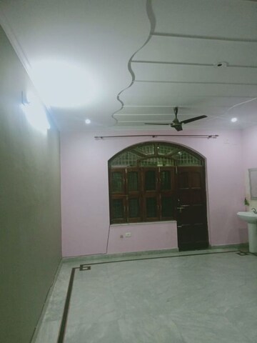 2 BHK Independent House For Rent in Sector 4