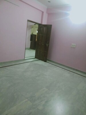 Room in 2 BHK Independent House at Sector 4 – for Rent