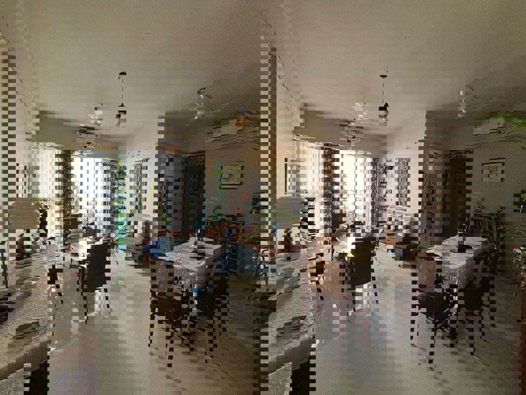 3 BHK 1415 Sq.Ft. Apartment in Rustomjee Seasons