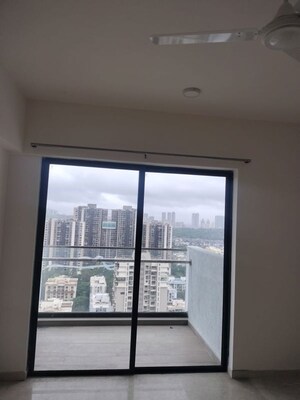 2 BHK Apartment For Rent in Sheth Vasant Oasis, Andheri East