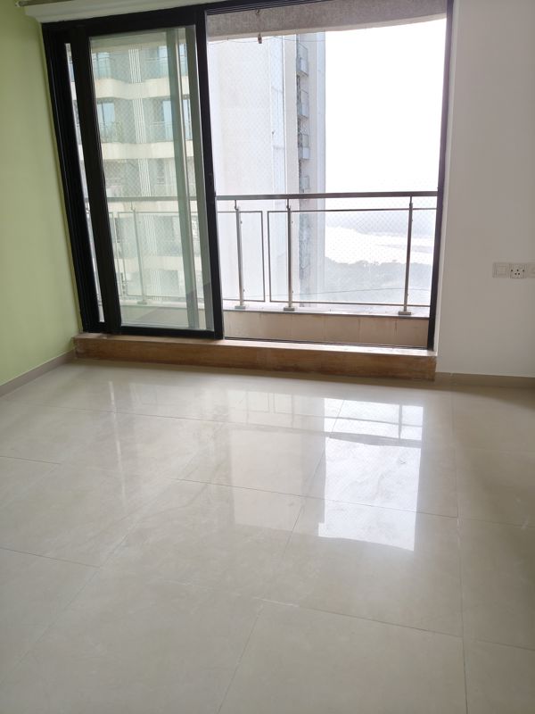 2 BHK 738 Sq.Ft. Apartment in Rustomjee Elanza