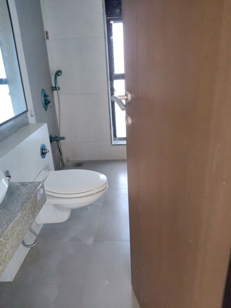 Bathroom, rustomjee-elanza 2 Bedroom 738 Sq.Ft. Apartment In Malad West Mumbai 9702859