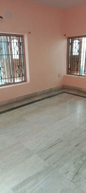 Room in 3 BHK Independent House at Anandpuri – for Rent