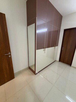 Room in 3 BHK Apartment at Prestige Primrose Hills Phase II, Banashankari 6th Stage – for Rent