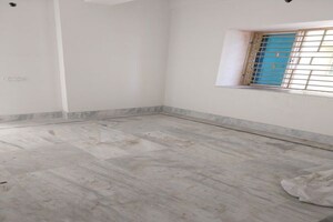 Room in 2 BHK Apartment at Uluberia – for Sale