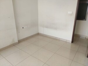 Room in 2 BHK Apartment at The Wadhwa The Address, Ghatkopar West – for Rent