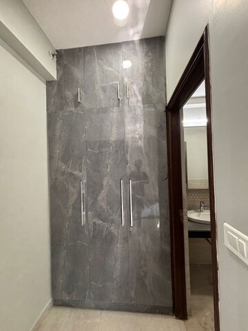 Building Lobby in 2 BHK Apartment at AIG Park Avenue, Sector 4 Greater Noida – for Sale