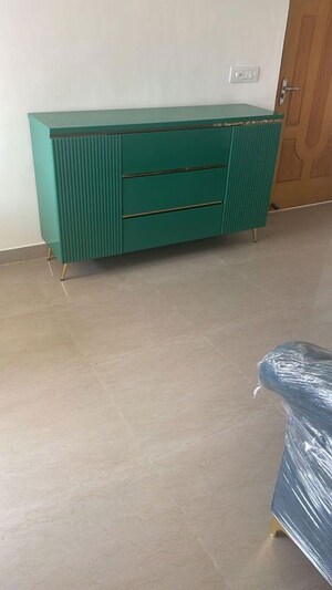 Room in 2 BHK Apartment at Shree Vardhman Mantra, Sector 67 – for Rent