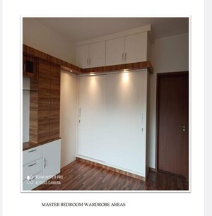 Room in 2 BHK Apartment at Prestige Finsbury Park Hyde, Bagaluru – for Rent