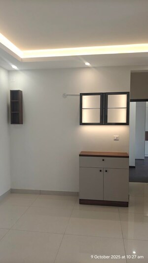 Room in 3 BHK Apartment at Purva Atmosphere, Thanisandra Main Road – for Rent