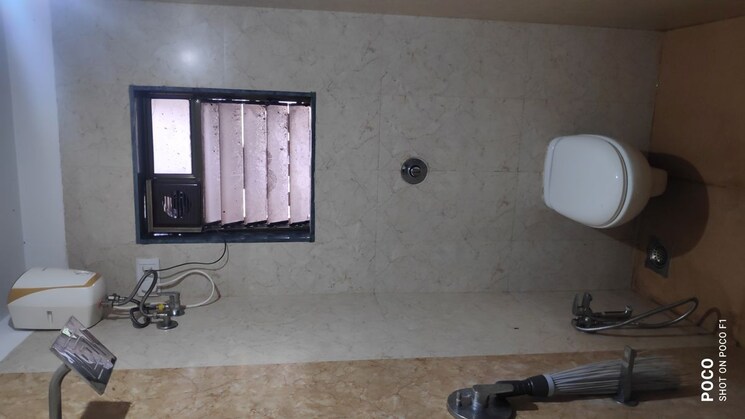Bathroom, kurla east Pg For Boys In Kurla East 9707195