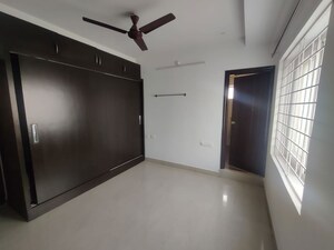 Room in 3 BHK Apartment at Kakatiya Hills, Jubilee Hills – for Sale