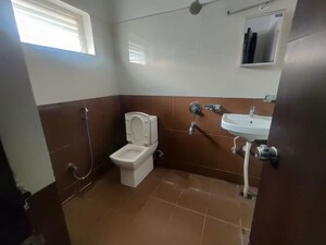 Attached Bathroom in 3 BHK Apartment at Kakatiya Hills, Jubilee Hills – for Sale