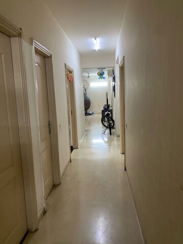 Building Lobby in 4 BHK Apartment at The New Greenwood, Sector 52 – for Sale