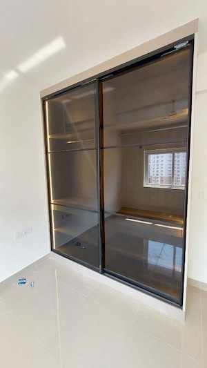 Furnished Amenities in 2 BHK Apartment at Mantri Webcity, Hennur – for Rent