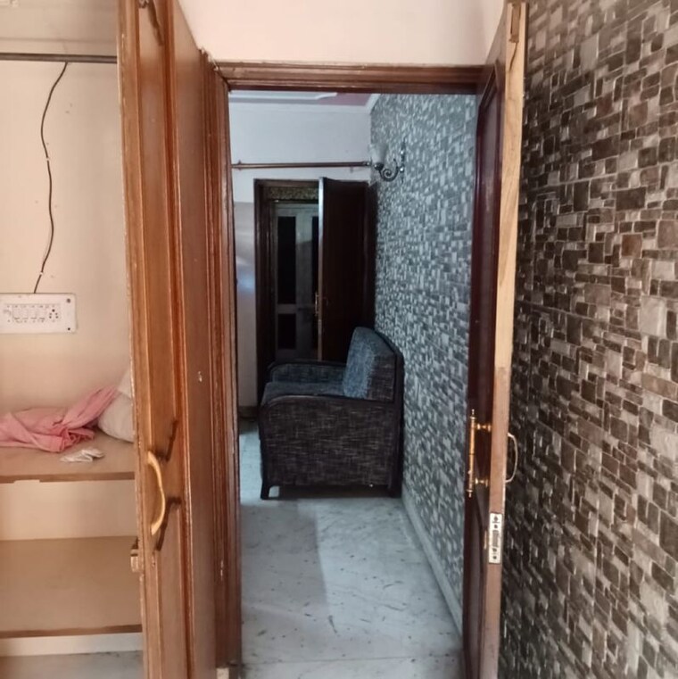 Bathroom, lajpat nagar 4 1 Bedroom 60 Sq.Yd. Builder Floor In Lajpat Nagar 4 Delhi 9707354