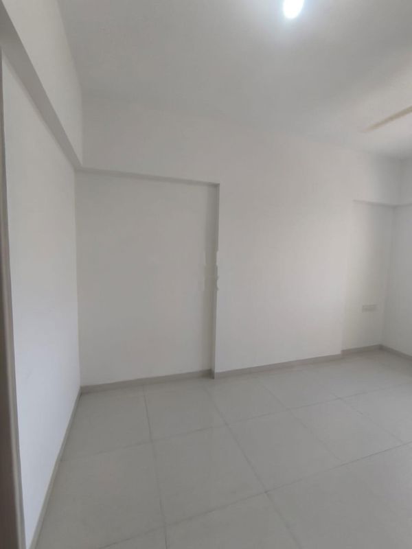 2 BHK Apartment For Rent in Kohinoor Sapphire 2