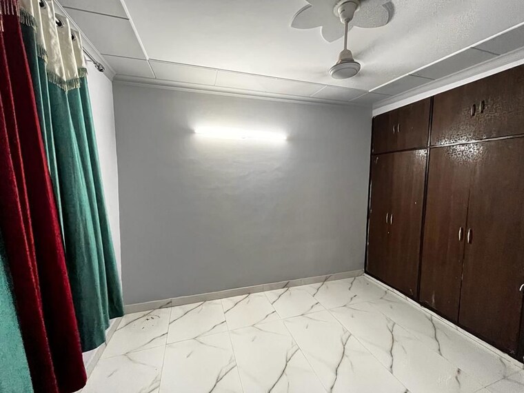 Bedroom, hari nagar ashram 3.5 Bedroom 1355 Sq.Ft. Builder Floor In Hari Nagar Ashram Delhi 9707365