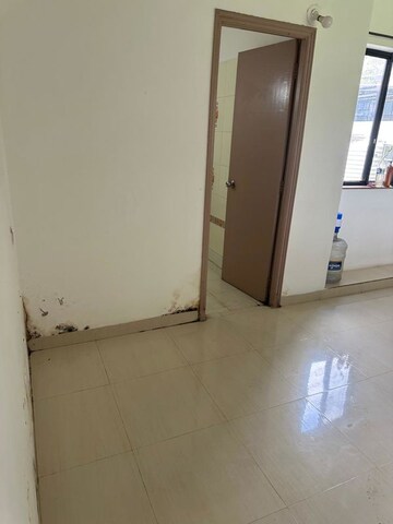 Room in 2 BHK Apartment at Viman Nagar – for Rent