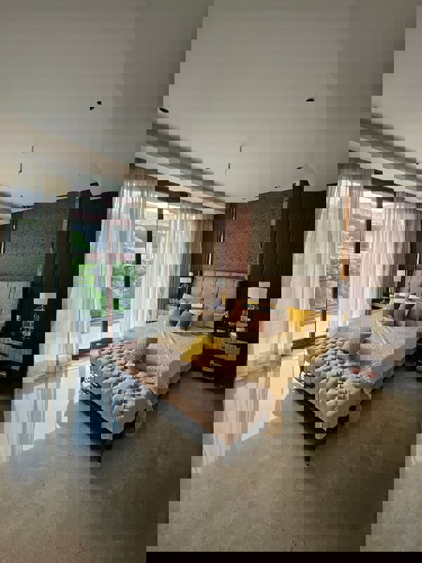 5 BHK + Pooja Room,Servant Room,Study Room,Extra Room Villa For Sale in Sector 23