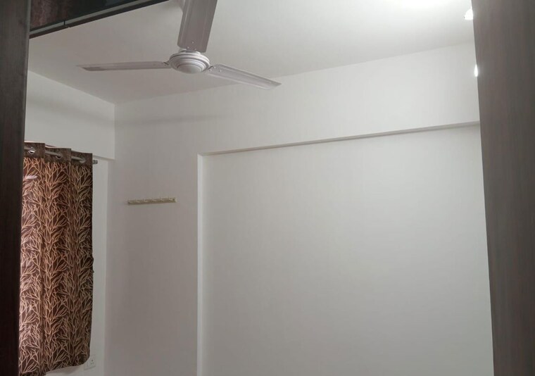 Room, viman nagar 1 Bedroom 500 Sq.Ft. Apartment In Viman Nagar Pune 9707703