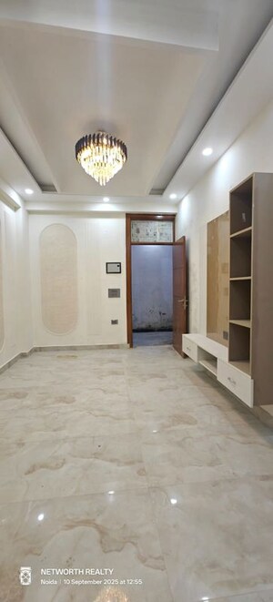 Room in 3 BHK Apartment at Sector 103 – for Sale