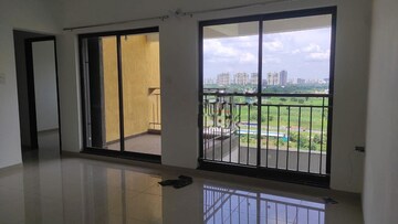 Room in 2 BHK Apartment at Shapoorji Pallonji Joyville Hinjewadi, Hinjewadi – for Rent