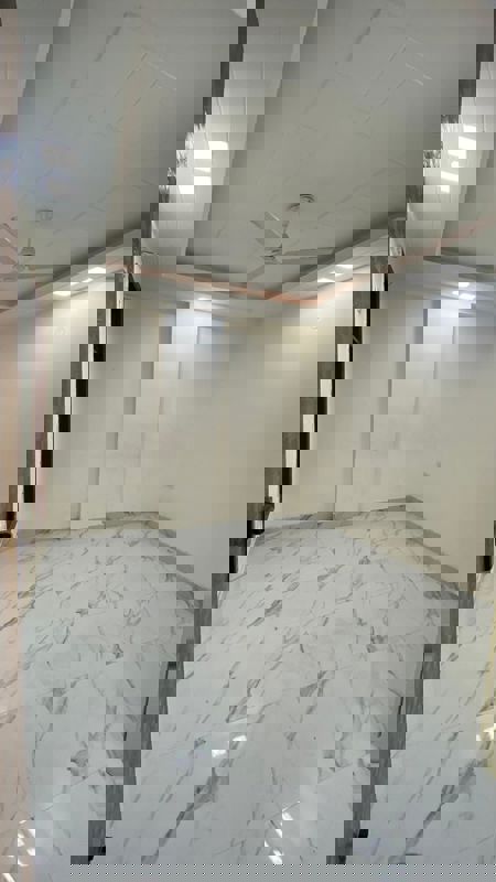 2 BHK Builder Floor For Rent in Chattarpur