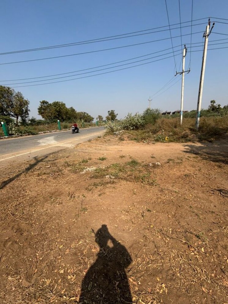 undefined, bhadaj Commercial Land 2250 Sq.Yd. In Bhadaj Ahmedabad 9709205