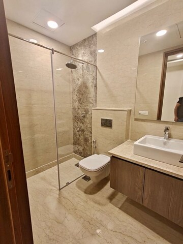 Bathroom in 3.5 BHK Apartment at Ambience Creacions, Sector 22 – for Rent