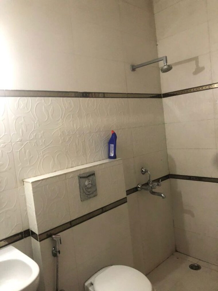 Bathroom, sector 4 3 Bedroom 1814 Sq.Ft. Independent House In Sector 4 Gurgaon 9709765