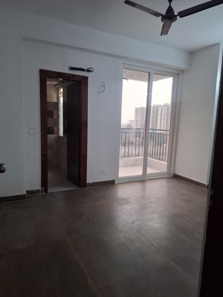 Room, unnati-fortune-the-aranya 2.5 Bedroom 1280 Sq.Ft. Apartment In Sector 119 Noida 9709788