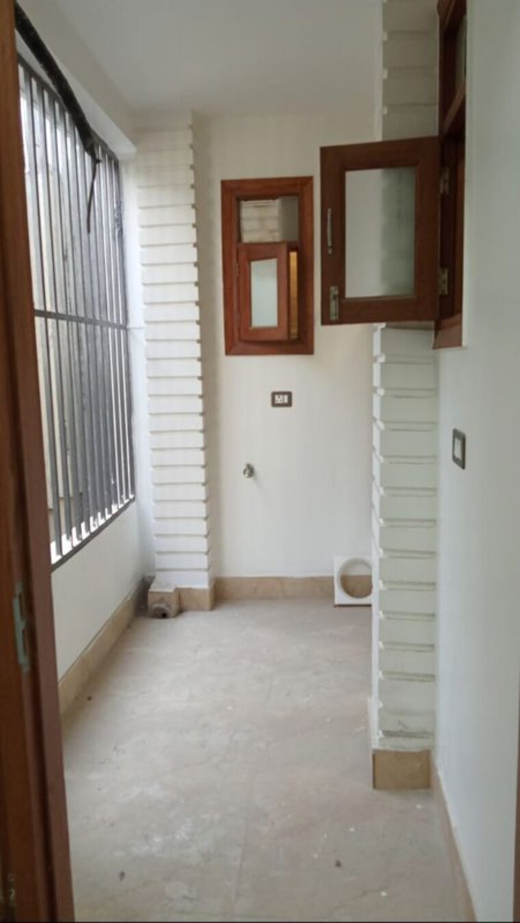 undefined, freedom fighters enclave 4 Bedroom 1810 Sq.Ft. Builder Floor In Freedom Fighters Enclave Delhi 9709747