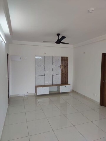 Room in 3 BHK Apartment at Prestige Finsbury Park Regent, Bagaluru – for Rent