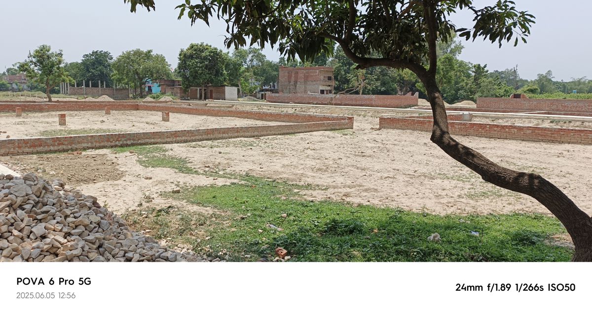 Plot For Sale in Dubagga