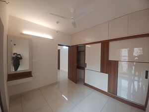 Room in 3 BHK Apartment at Prestige Jindal City, Bagalakunte – for Rent