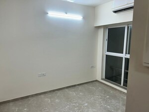 Room in 1 BHK Apartment at LnT Veridian, Powai – for Rent