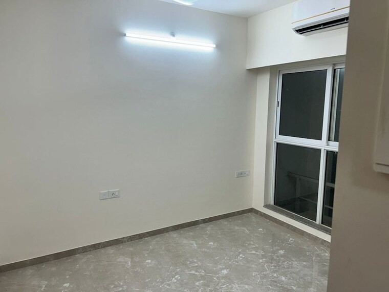 Room, lnt-veridian 1 Bedroom 382 Sq.Ft. Apartment In Powai Mumbai 9710337