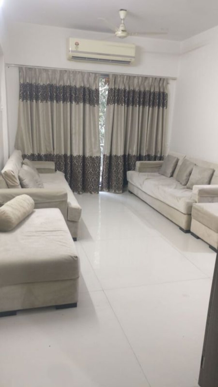 Living Room, vile parle east 2 Bedroom 665 Sq.Ft. Builder Floor In Vile Parle East Mumbai 9710466