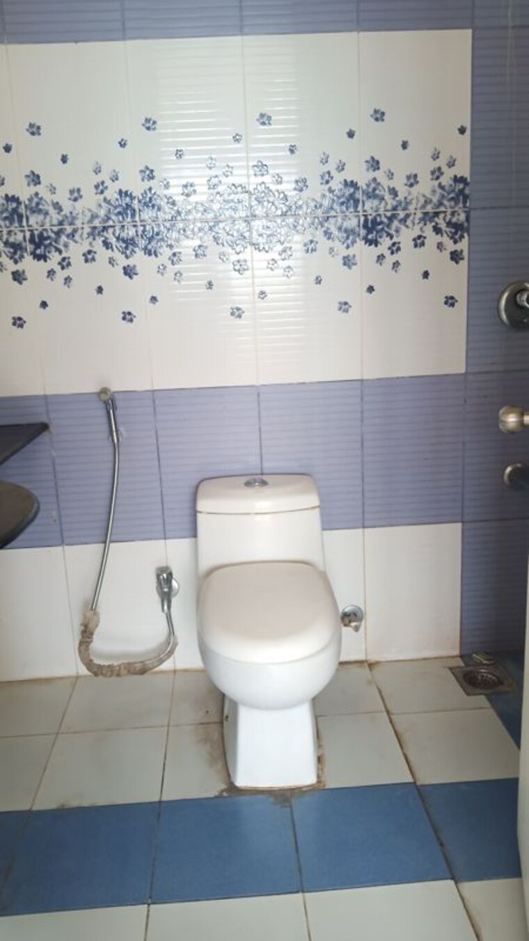 Bathroom, nanded-asawari 2 Bedroom 718 Sq.Ft. Apartment In Nanded Pune 9710430