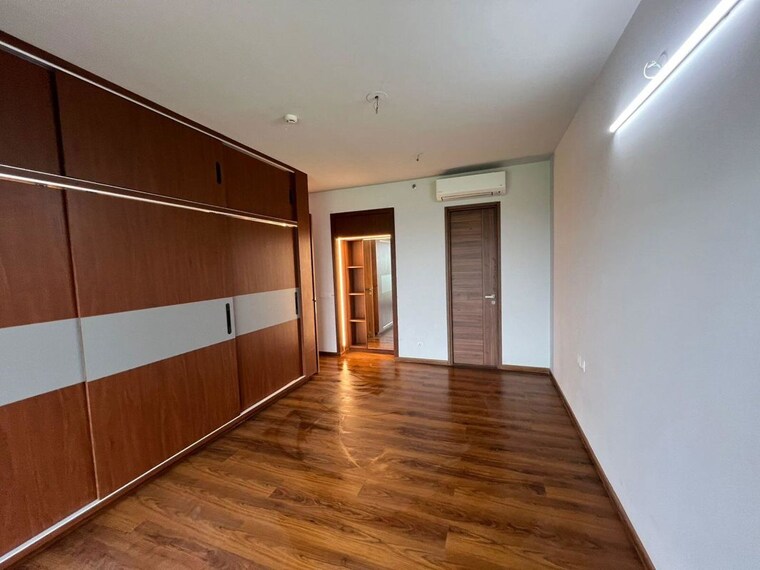 Room, krisumi-waterfall-residences 3 Bedroom 1967 Sq.Ft. Apartment In Sector 36a Gurgaon 9710454