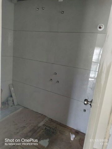 Room in 2 BHK Apartment at Ombr Layout – for Rent