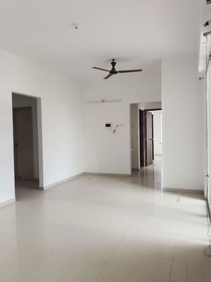 Room in 2 BHK Apartment at Guardian Eastern Meadows, Wagholi – for Rent