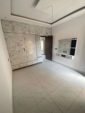 Room in 4 BHK Independent House at Patiala Road – for Sale