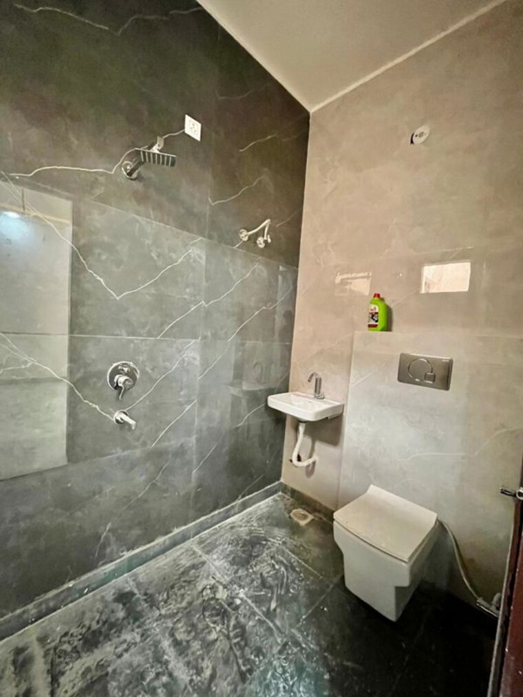 Bathroom, bigli bamba bypass 3 Bedroom 1542 Sq.Ft. Builder Floor In Bigli Bamba Bypass Meerut 9710970