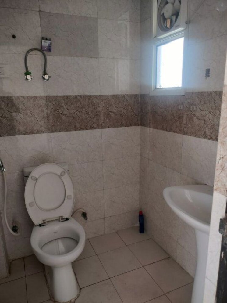 Bathroom, supertech-ecovillage-ii 2 Bedroom 890 Sq.Ft. Builder Floor In Sector 16b Greater Noida Greater Noida 9711141