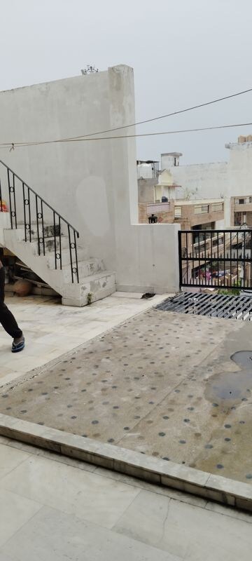  1.5 BHK Builder Floor at B Block Shastri Nagar – for Rent