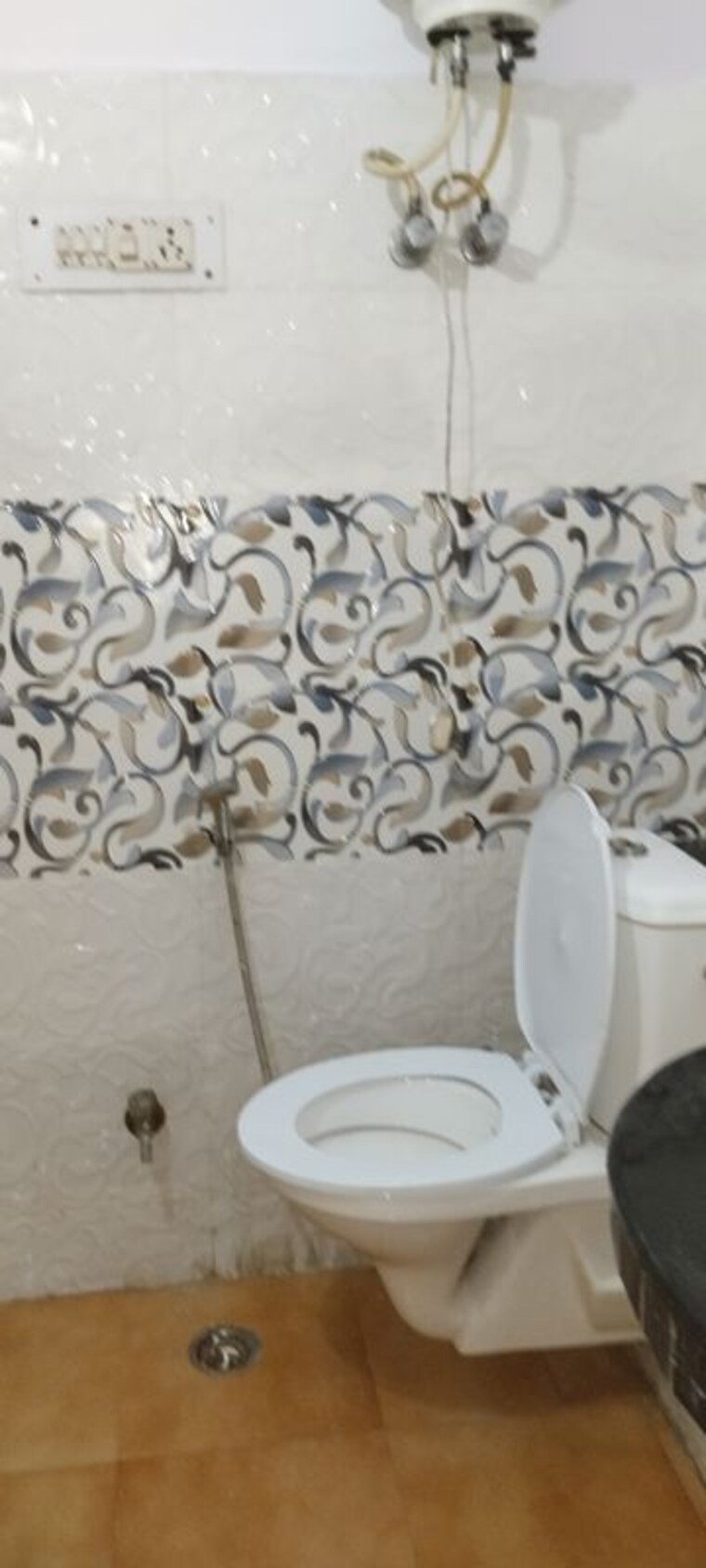 Bathroom, b block shastri nagar 1.5 Bedroom 897 Sq.Ft. Builder Floor In B Block Shastri Nagar Ghaziabad 9711676