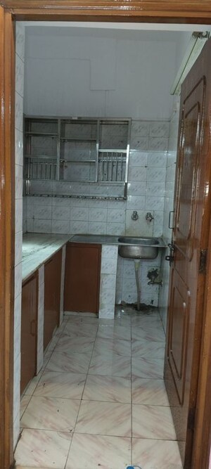Kitchen in 1.5 BHK Builder Floor at B Block Shastri Nagar – for Rent