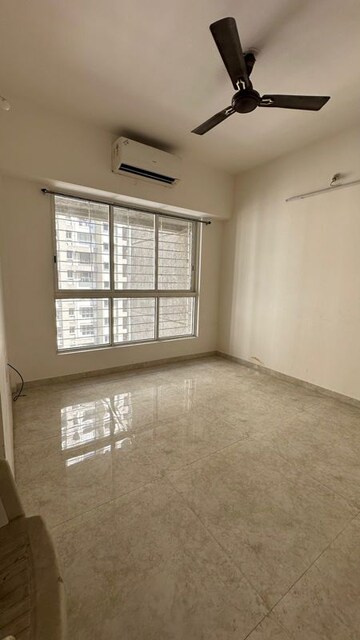 1 BHK Apartment For Rent in Lodha Amara, Kolshet Road